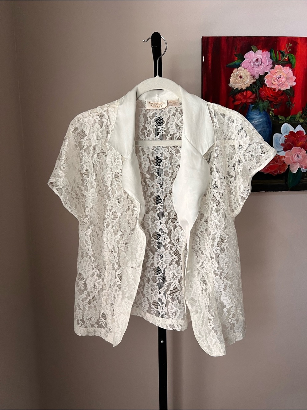 Victoria’s Secret vintage White Lace Short Sleeve Open Front Blouse